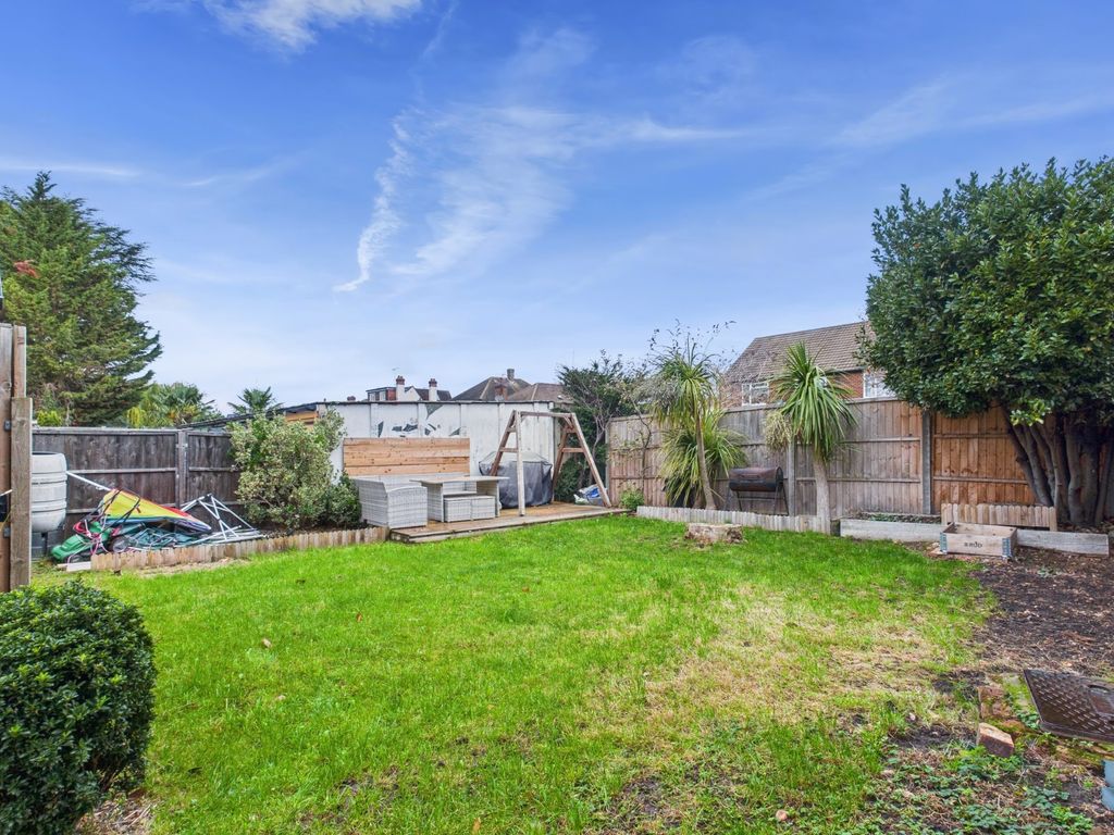 Property photo 3 of 11 Picture No. 01