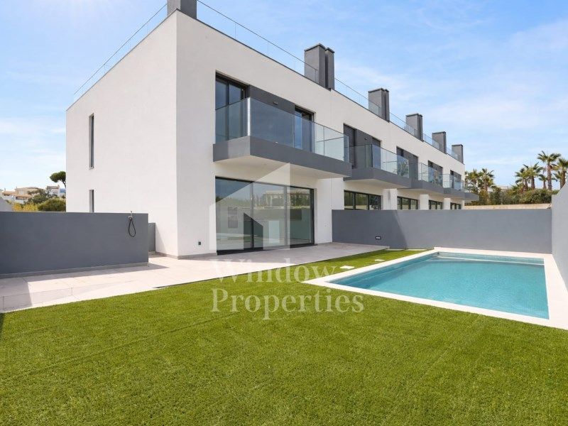Property photo 2 of 75