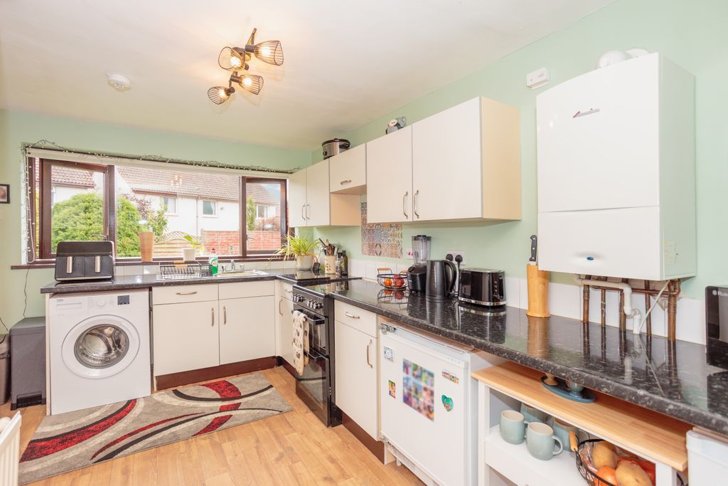 Property photo 2 of 23 Kitchen