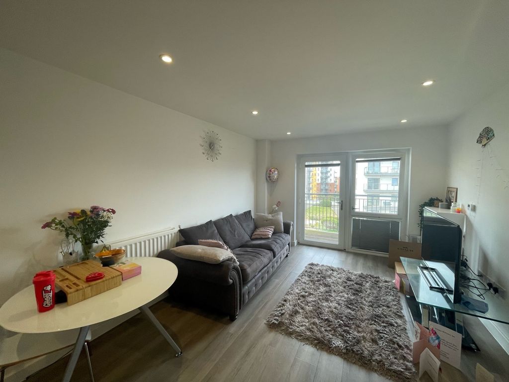 Property photo 2 of 7