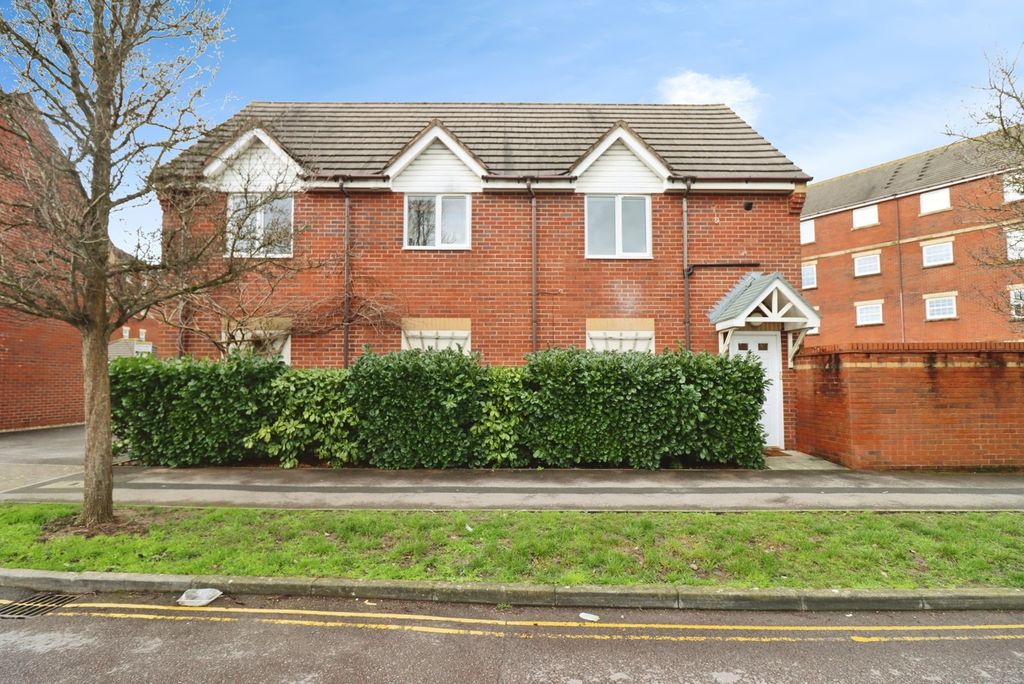 Property photo 1 of 19 Front