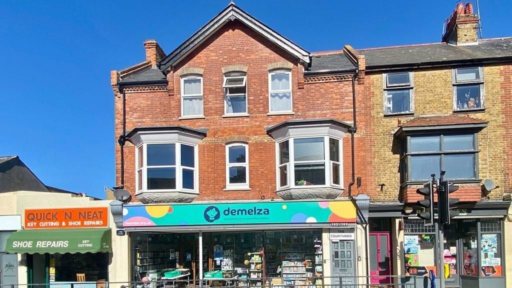 Property photo 1 of 8