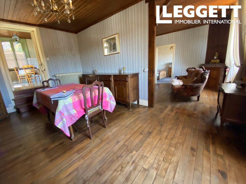 Property photo 2 of 10