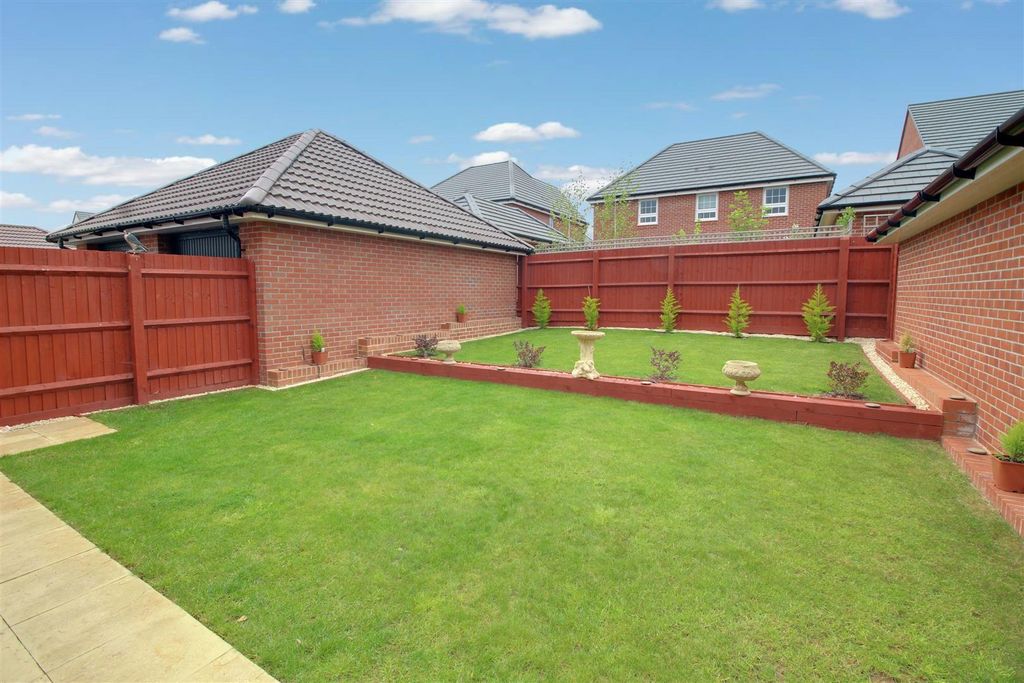 Property photo 2 of 16 Pergrine 3.Jpg