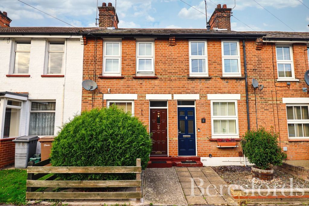 Property photo 1 of 13 Front