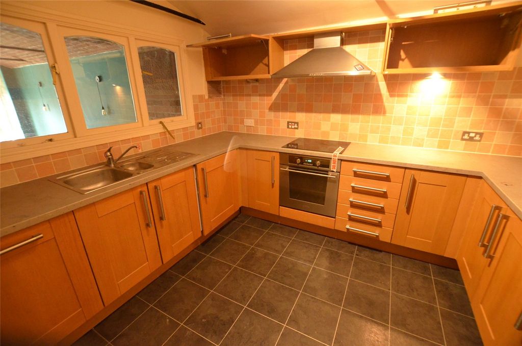 Property photo 3 of 7 Picture No. 27