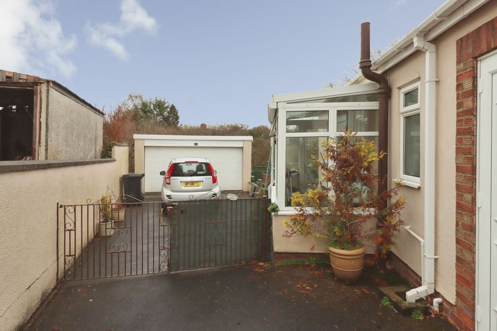 Property photo 2 of 16 Pbox-Img.Jpg