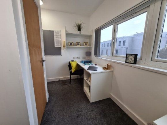Property photo 1 of 7 Silver-Ensuite-2-2