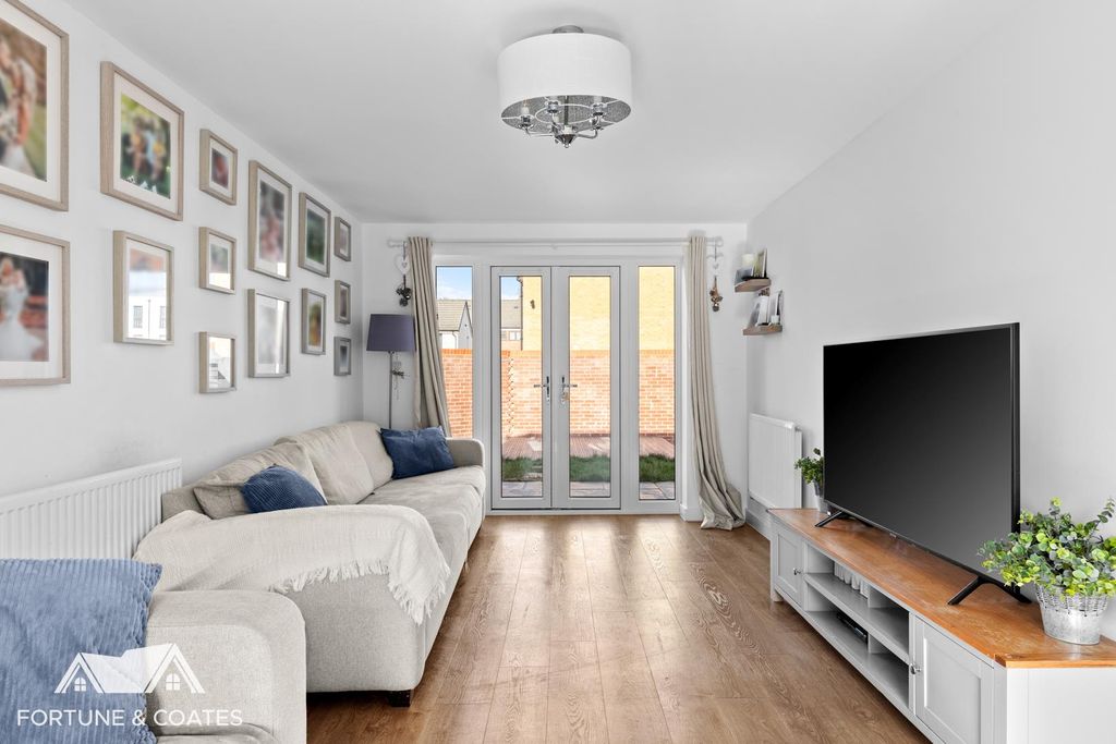 Property photo 3 of 26 Juniperroad_2.Jpg