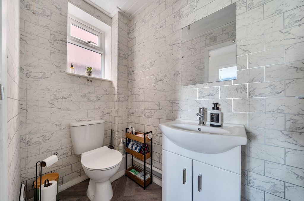 Additional image 11 of 3 bed semi-detached house for saleSycamore Drive, Newtown, Powys SY16