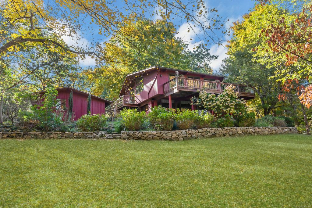 Property photo 1 of 19