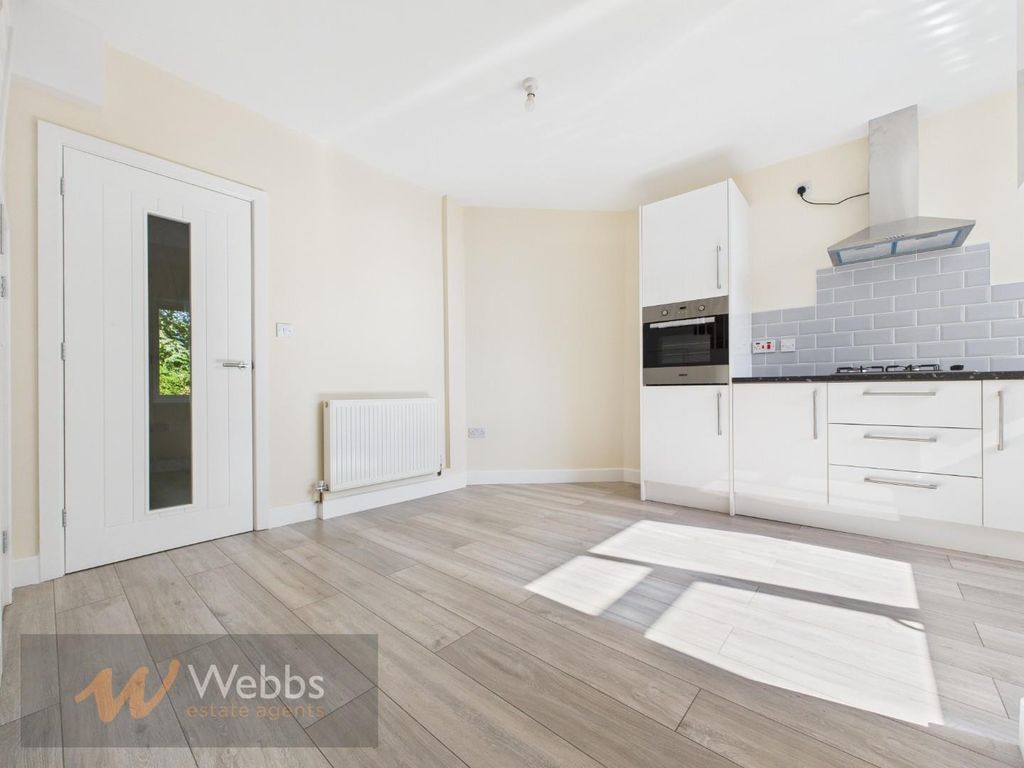 Property photo 2 of 30 Cam05244G0-Pr0141-Still032.Jpg