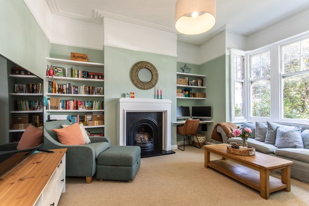 Property photo 3 of 21 13