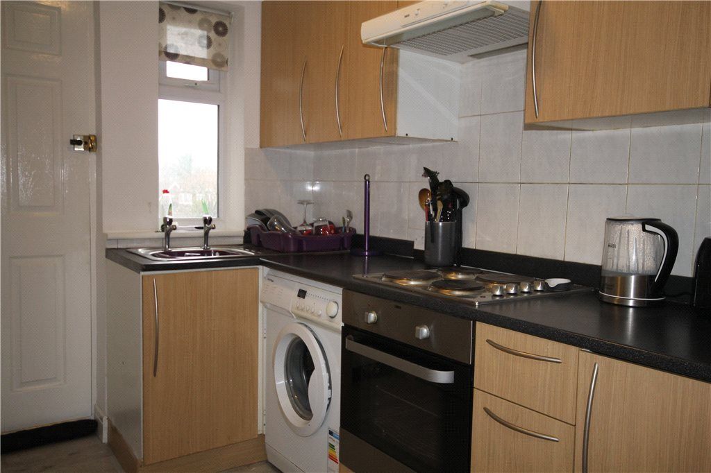 Property photo 2 of 4 Kitchen