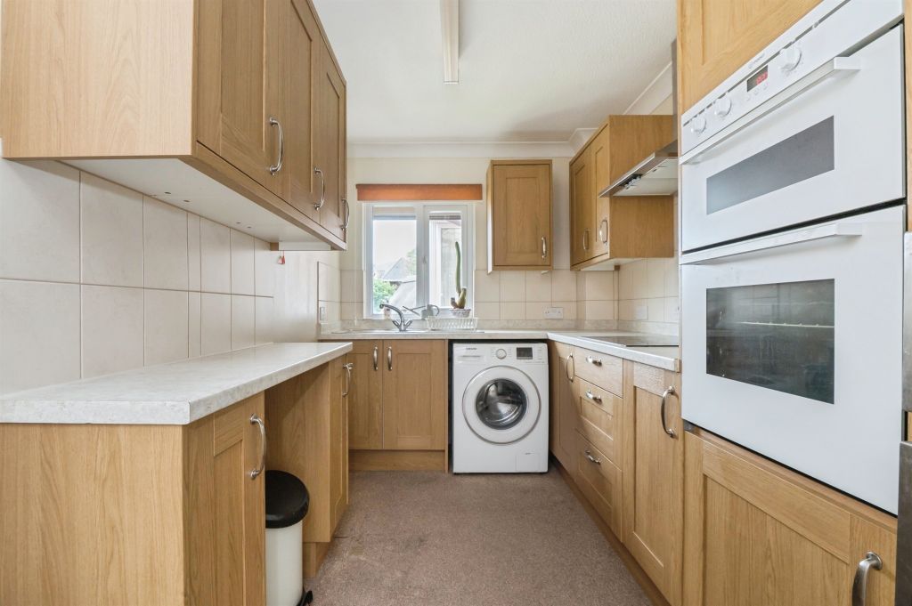 Property photo 3 of 16