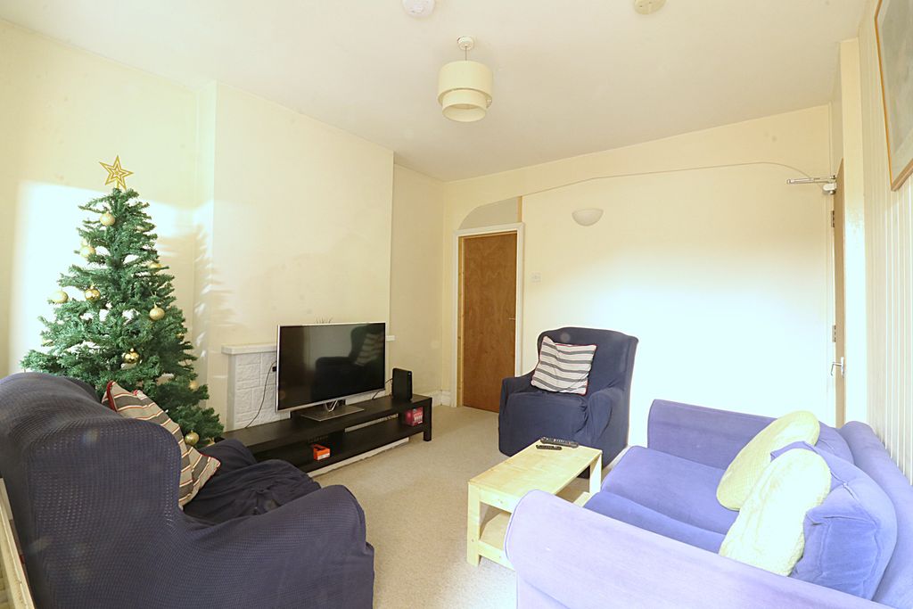 Property photo 3 of 14 Img_5152E