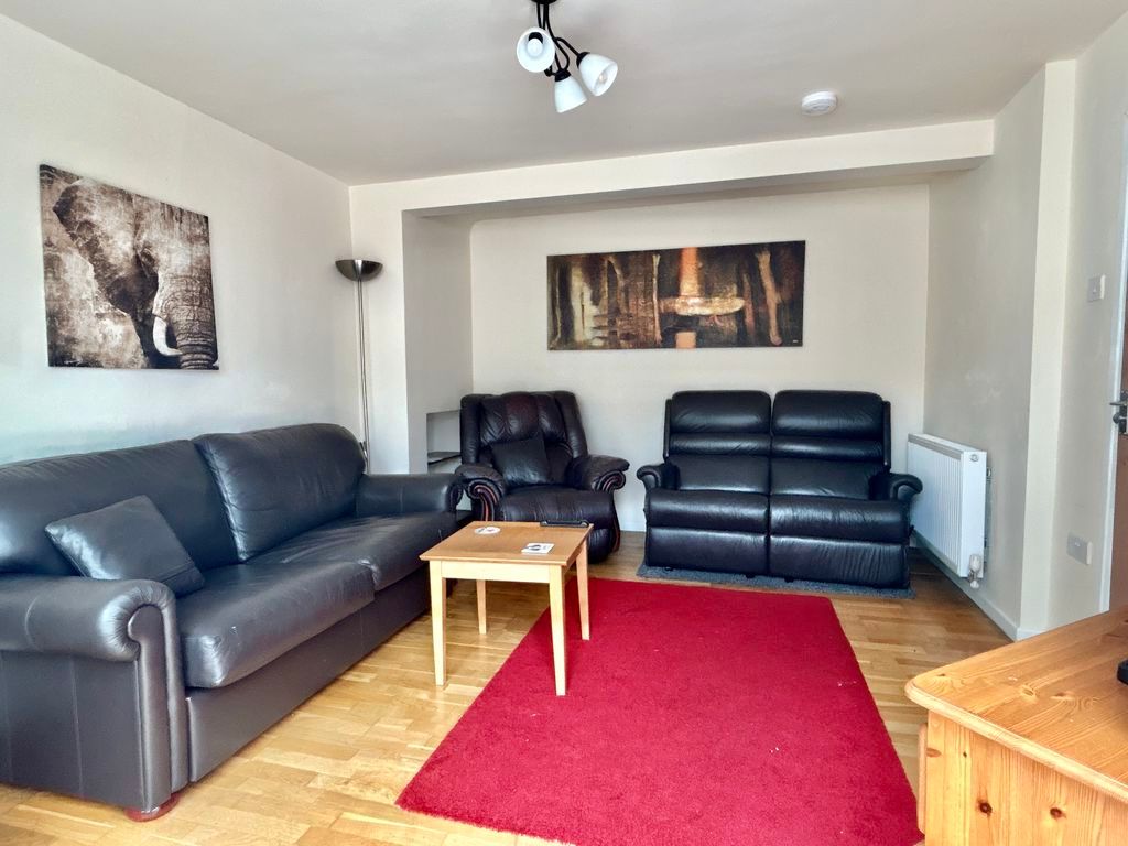 Property photo 3 of 17 Lounge/Dining Room