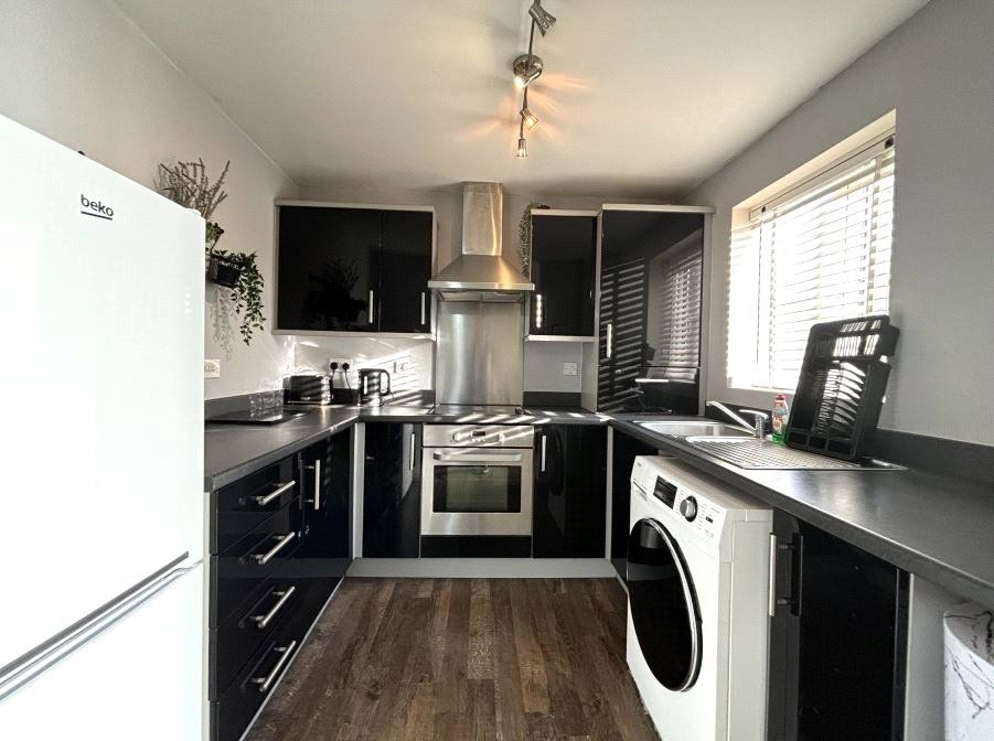 Property photo 2 of 8 Picture No. 01