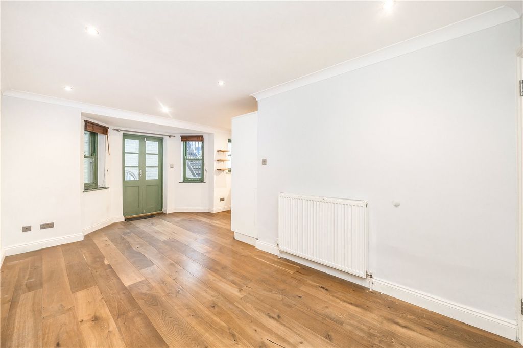 Property photo 2 of 9 Living Room