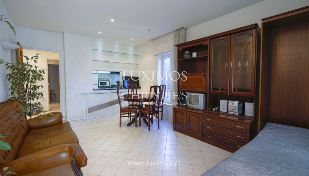 Property photo 2 of 35