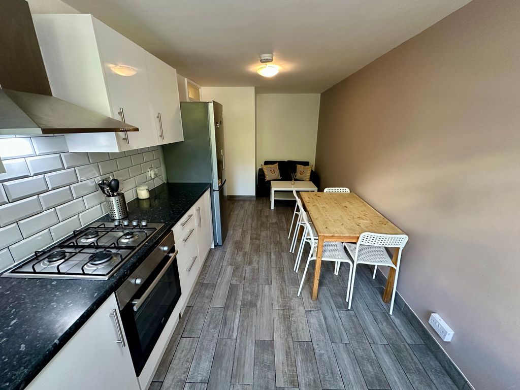 Property photo 1 of 29