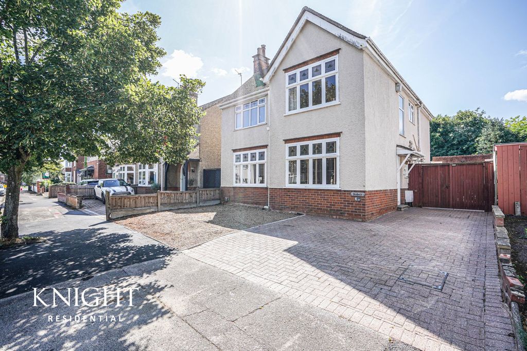 Property photo 1 of 29