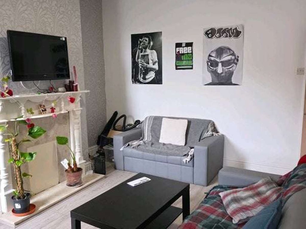 Property photo 1 of 16 101022044.Jpg