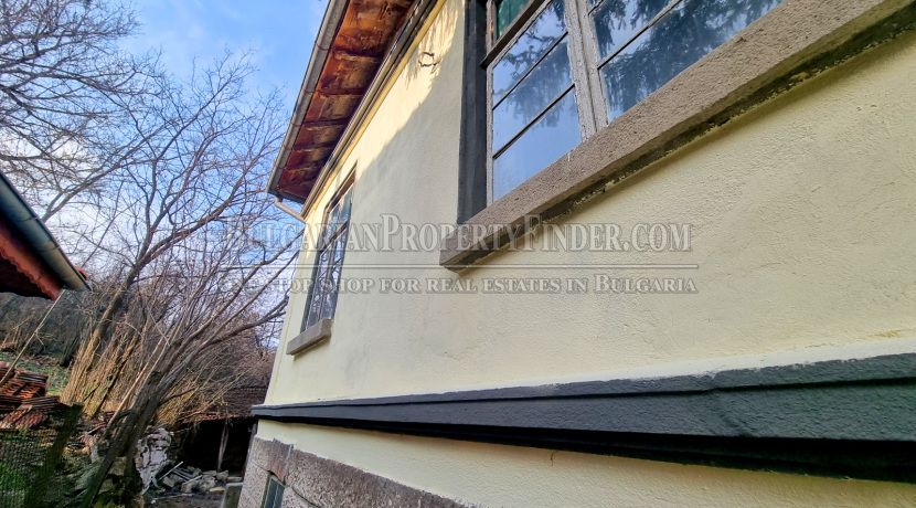 Property photo 3 of 8