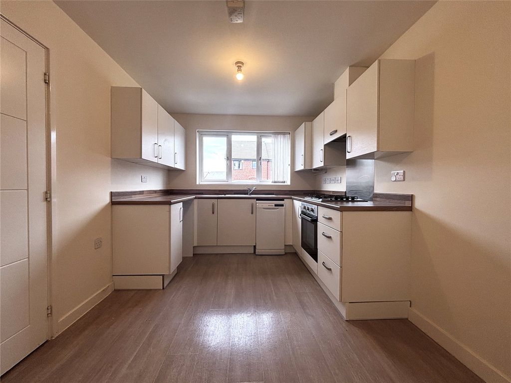 Property photo 2 of 12 Picture No. 02
