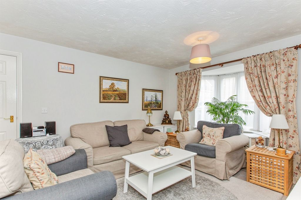 Property photo 3 of 14