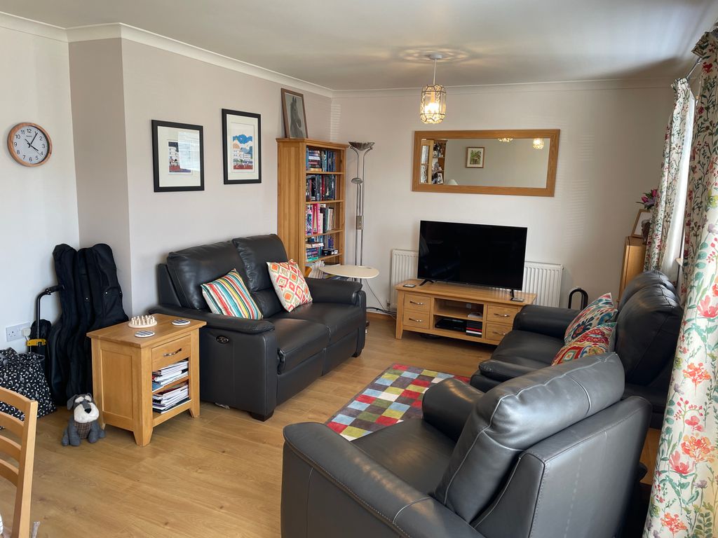 Property photo 2 of 12 Sitting Room