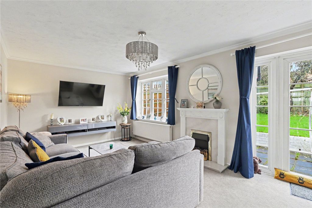 Property photo 2 of 17 Living Room