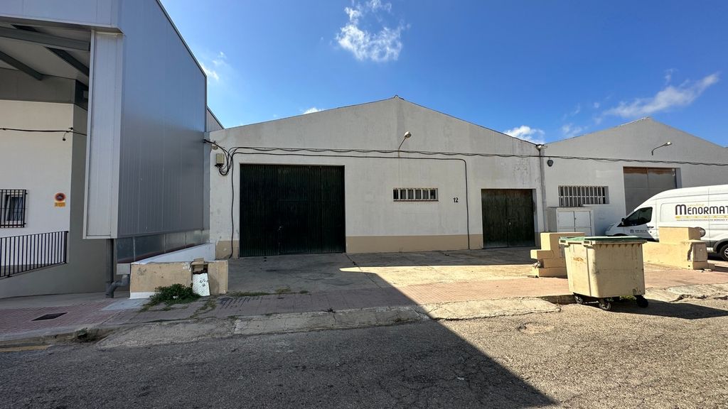 Property photo 1 of 4