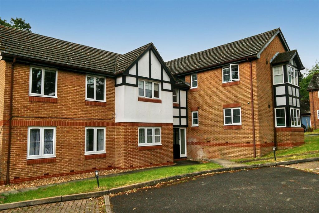 Property photo 1 of 8 External.Jpg