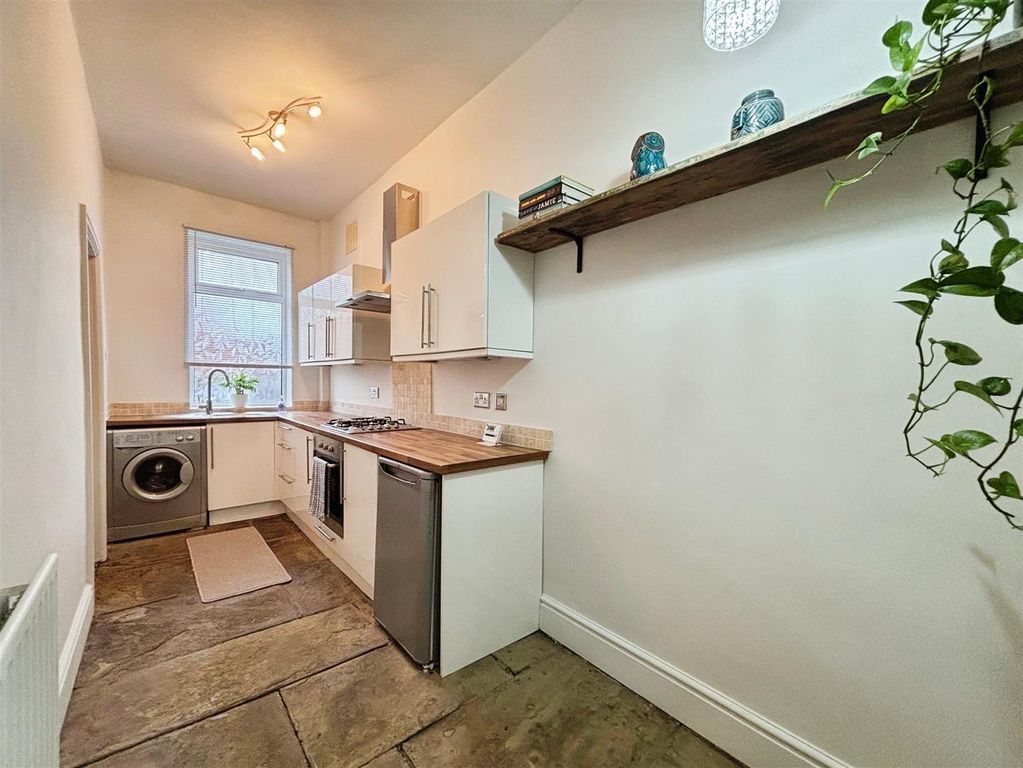 Property photo 3 of 14 Kitchen/Diner