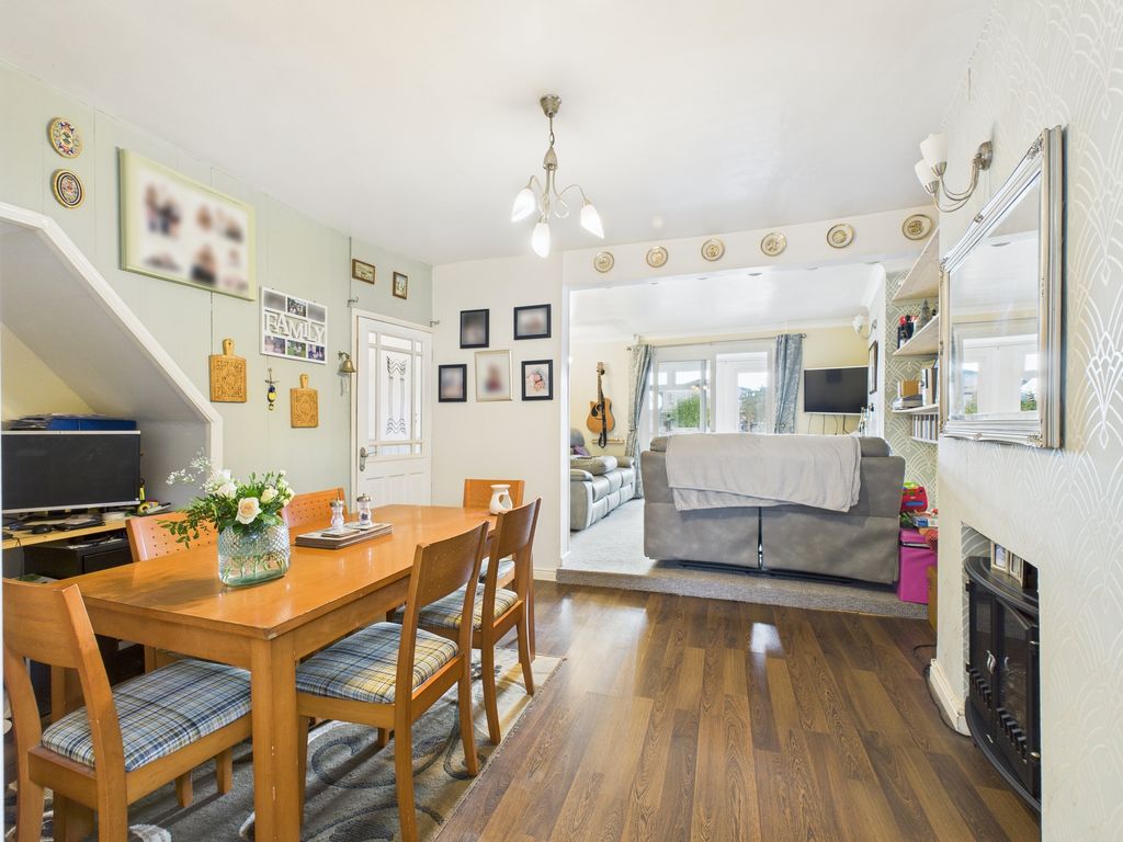 Property photo 3 of 22 Dining Room