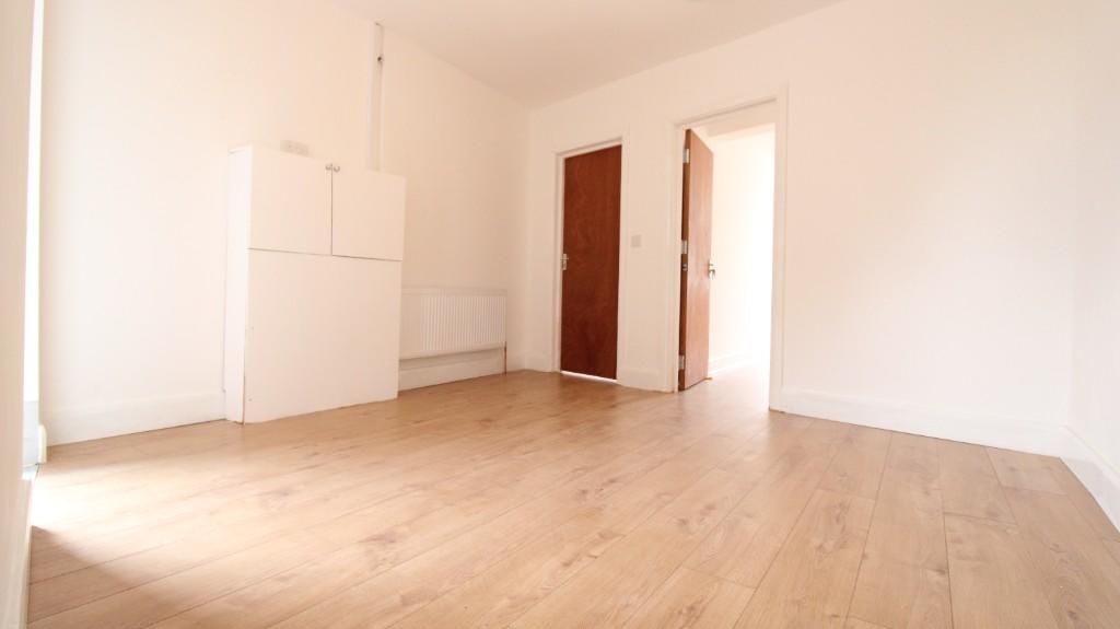 Property photo 1 of 5 Newly Renovated 2 Bedroom Flat
