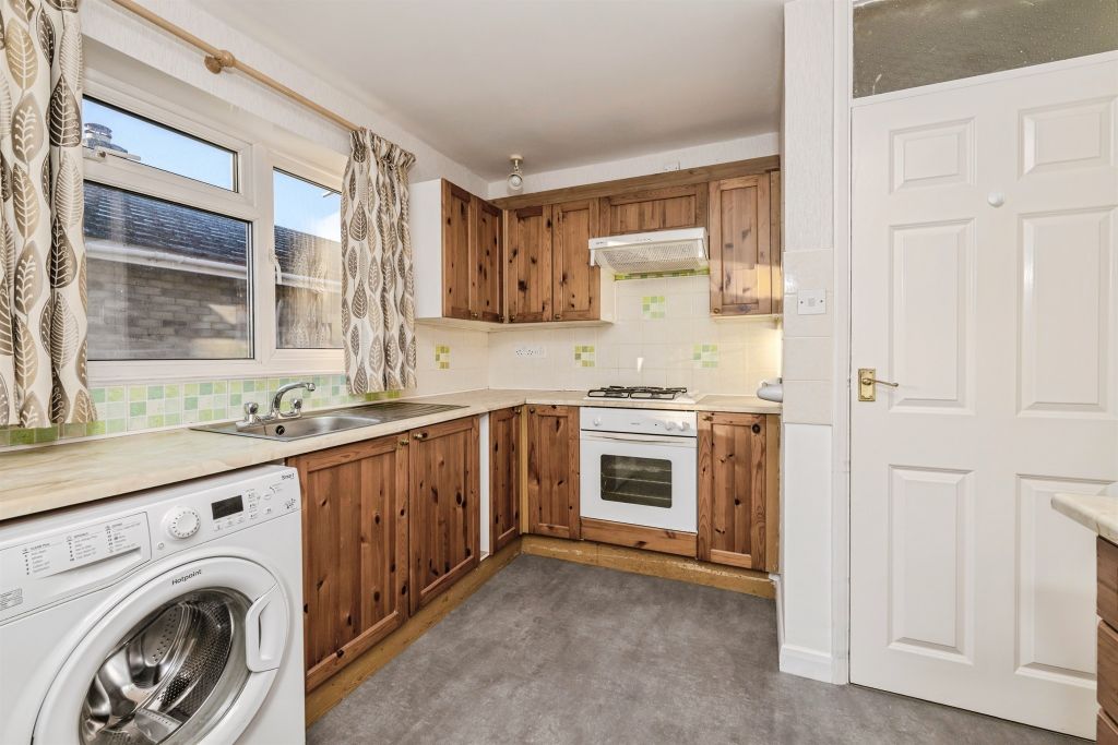 Property photo 3 of 14