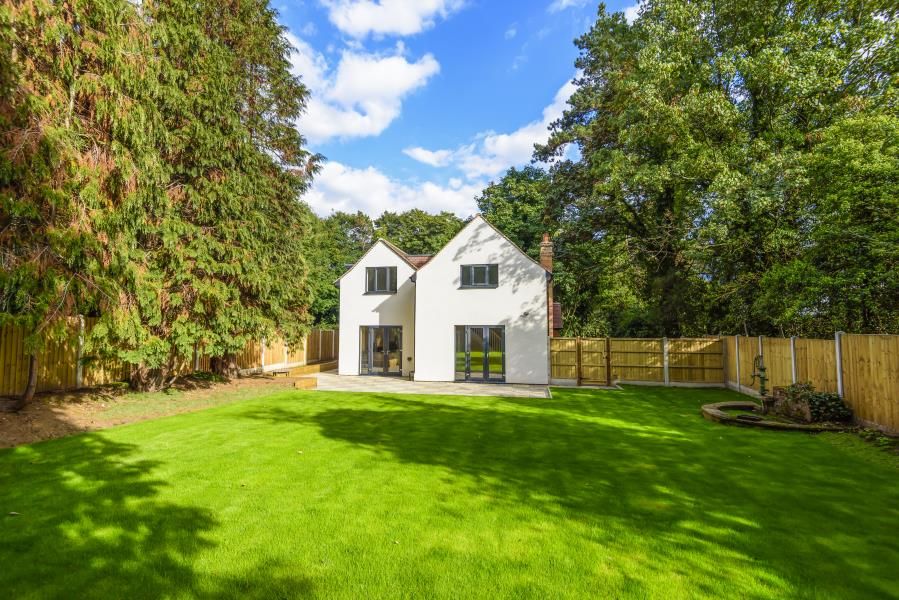 Property photo 2 of 20