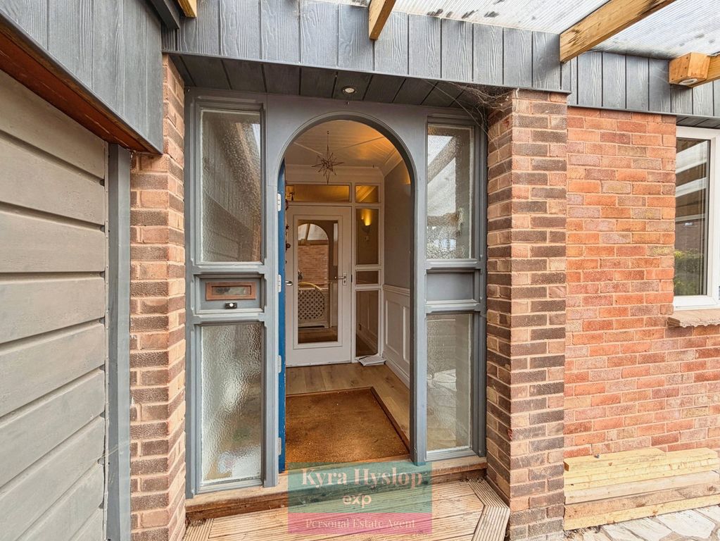 Property photo 2 of 36