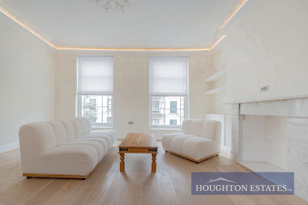 Property photo 3 of 12 Photo 3