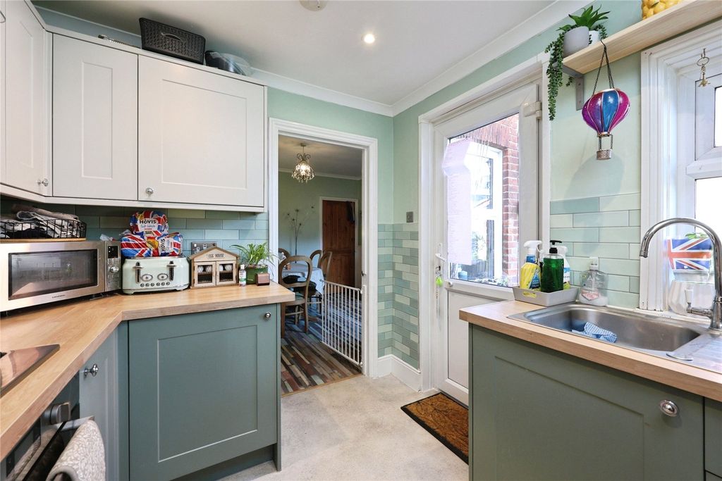 Property photo 3 of 12 Picture No. 10