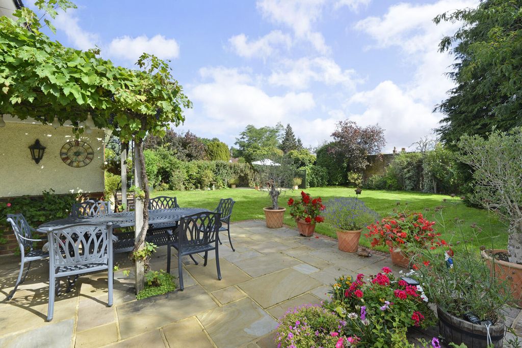 Property photo 3 of 22 Rear Garden