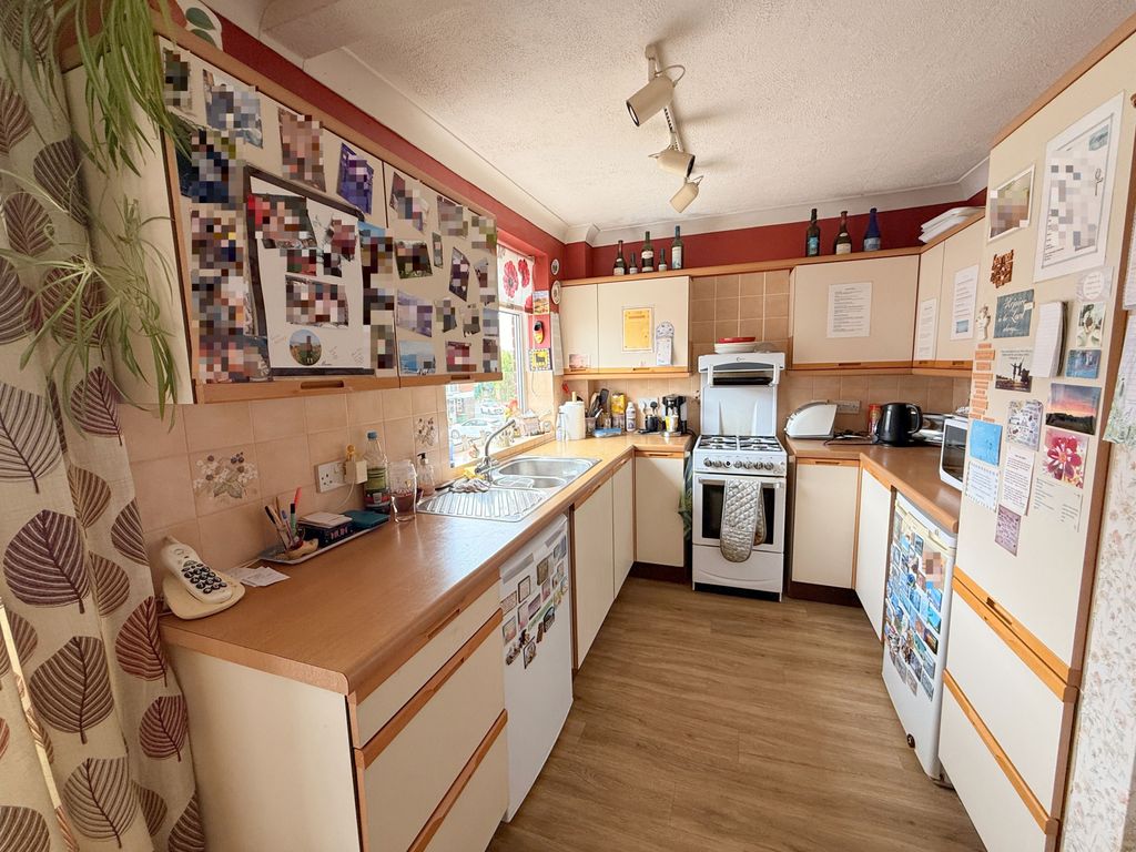 Property photo 3 of 23 Gallery