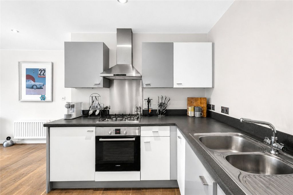 Property photo 3 of 19 Picture No. 24