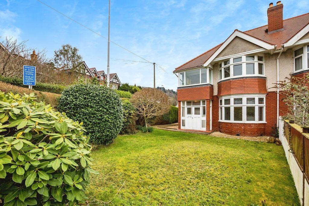Property photo 1 of 20