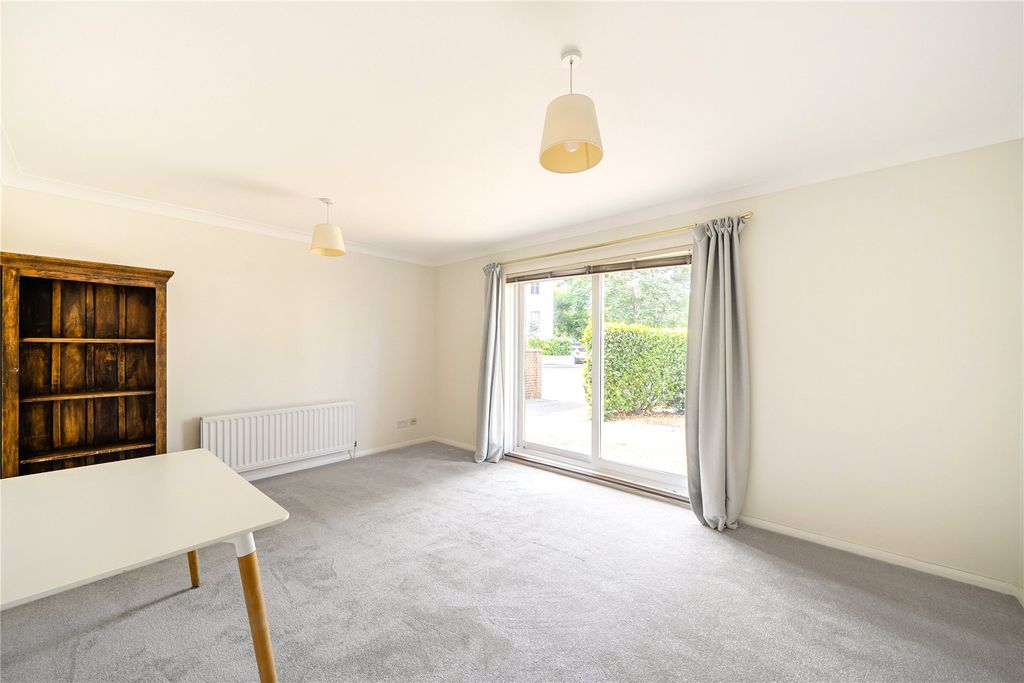 Property photo 2 of 11 Picture No. 07