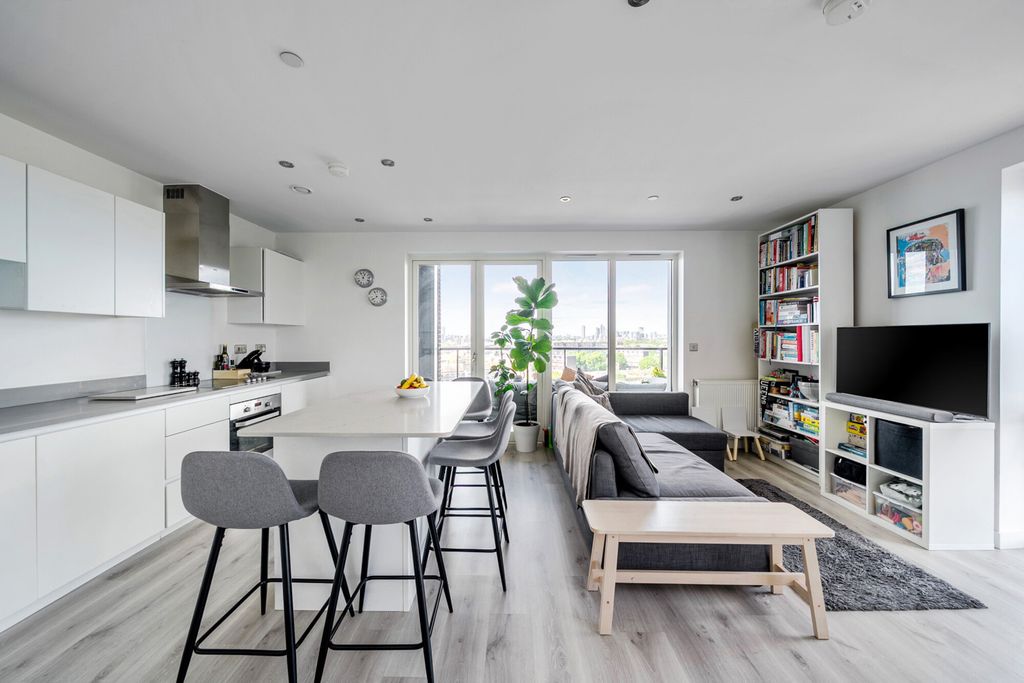 Property photo 1 of 18 1457700-17-6A031E...