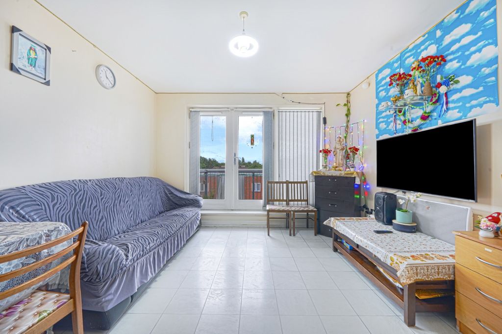Property photo 2 of 15 Gallery