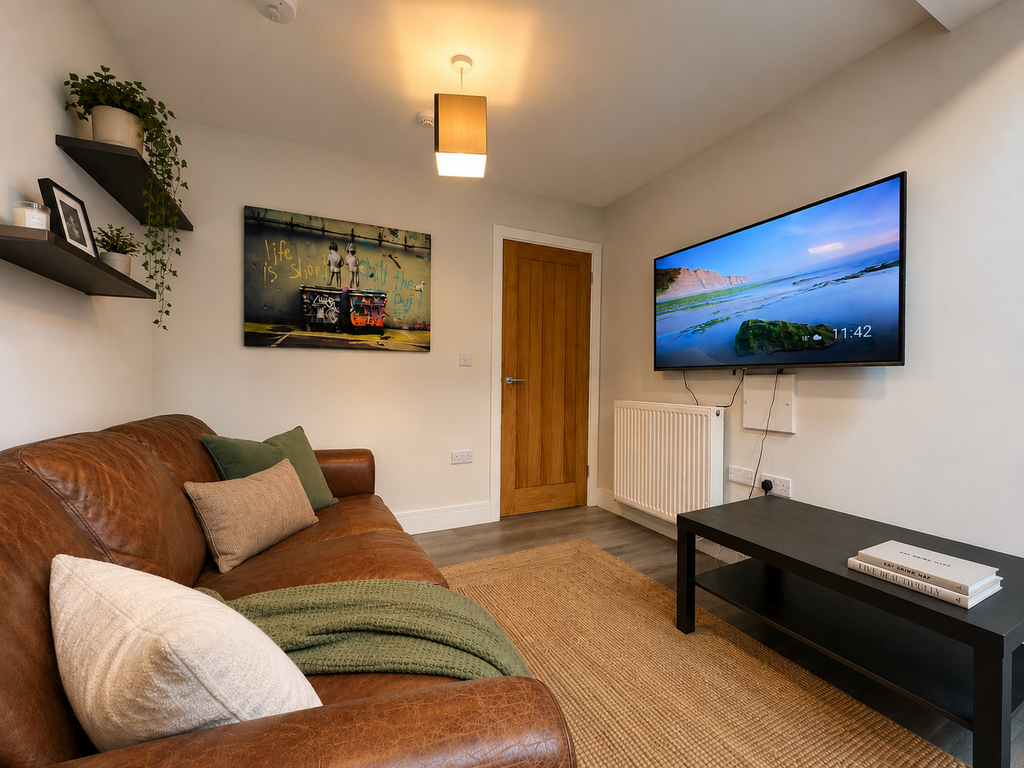 Property photo 1 of 7 d84B361B-Df12-4835-88E6-E55B5A2Af06E